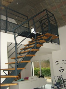 Escaliers acier bois 3